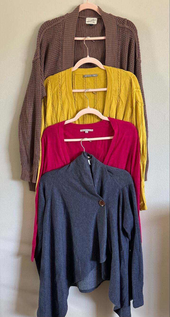 Women’s Cardigan Sweater Bundle Lot Size Medium Gap Bobeau Universal Thread